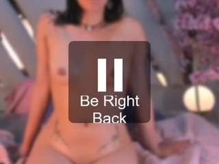 zarynashadow Live Webcam on CamSoda