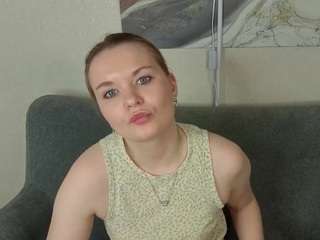 adriana-sweett webcam