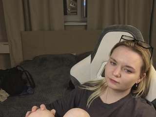 le modèle adriana-sweett est en webcam porno dans un show sur le site camsoda, il possède les tags suivants: blue eyes,strip,no drinking,oil,orgasm,sexting,shaved,shaved pussy,spanking,striptease,moaning,tease,teasing,teen 18,twerk,twerking,white,yoga,young adult,camel toe