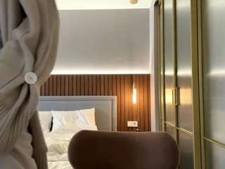 Live webcam model aisha-eilish on Soda Cams