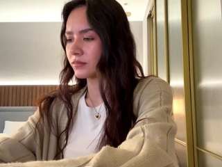 Live webcam model aisha-eilish on Soda Cams