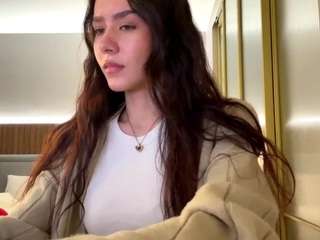 Live webcam model aisha-eilish on Soda Cams