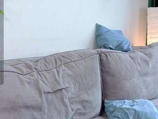 aisha-eilish live webcam show