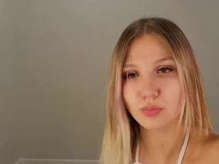 Angelinaa live webcam show