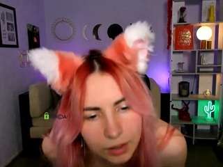 ella-soft's CamSoda show and profile