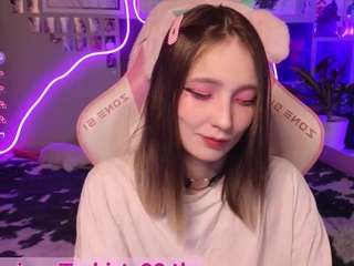 evieroo Live Webcam on CamSoda