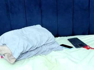 Live webcam model keylanasty on Soda Cams