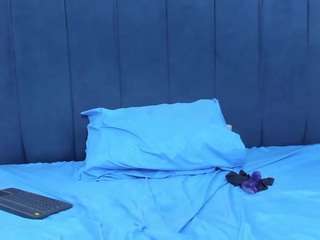 le modèle keylanasty est en webcam porno dans un show sur le site camsoda, il possède les tags suivants: average,natural,young adult,toys,teen (18+),tease,squirter,spank,skinny,pussy,orgasm,nature,naked,black hair,lush,lovense,gape,full nudity,fingers,dildo or vibrator