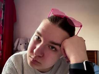 Live webcam model nanettebaile on Soda Cams