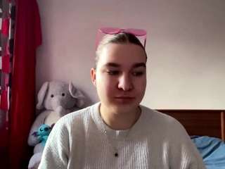 Live webcam model nanettebaile on Soda Cams