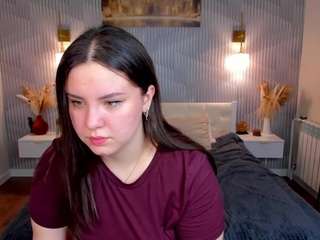 nelie-evans Live Webcam on CamSoda