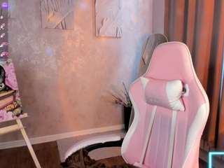 Nelie-Evans live webcam show
