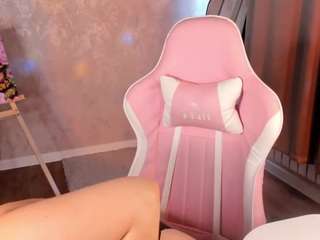 Nelie-Evans live webcam show