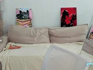 Nelie-Evans live cam preview