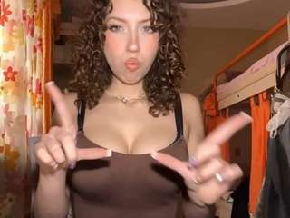 Live webcam model priscilatyndall on Soda Cams