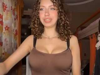 Live webcam model priscilatyndall on Soda Cams