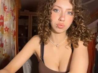 priscilatyndall webcam model