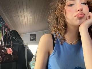 Live webcam model priscilatyndall on Soda Cams