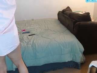 realninafame live webcam show