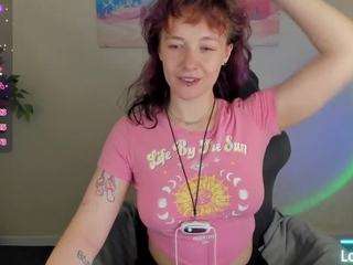 ricki-bloom Live Webcam on CamSoda