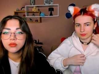 Live webcam model veloria-vale3 on Soda Cams