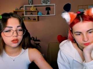 Live webcam model veloria-vale3 on Soda Cams