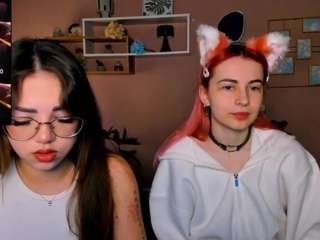 Live webcam model veloria-vale3 on Soda Cams