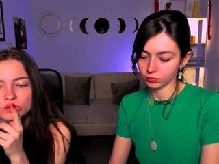 veloria-vale3 Live Webcam on CamSoda