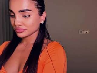 Live webcam model willettacamisa on Soda Cams