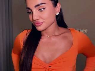 Live webcam model willettacamisa on Soda Cams