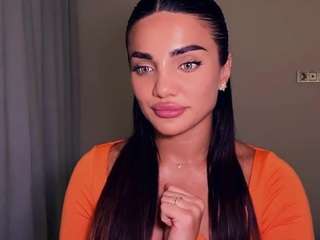 Live webcam model willettacamisa on Soda Cams