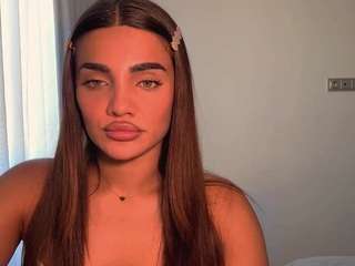 willettacamisa's CamSoda show and profile