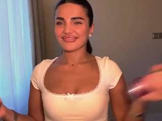 willettacamisa's CamSoda show and profile