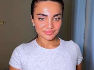 willettacamisa's CamSoda show and profile