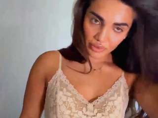 willettacamisa's CamSoda show and profile