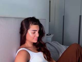 Live webcam model willettacamisa on Soda Cams