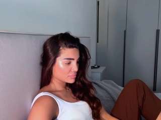 Live webcam model willettacamisa on Soda Cams