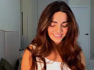 Live webcam model willettacamisa on Soda Cams