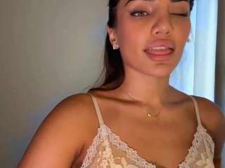willettacamisa's CamSoda show and profile