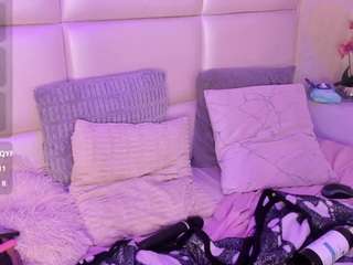 xara-u Live Webcam on CamSoda