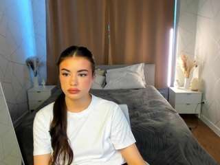 alisha-blakee Live Webcam on CamSoda