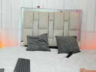 cherry-scarlet webcam