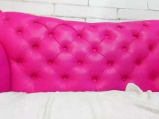 Live webcam model danna-greyy on Soda Cams