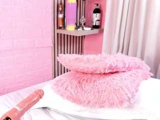 Live webcam model eliza-rosas on Soda Cams