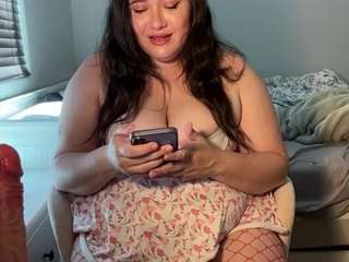 Live webcam model littedlilly on Soda Cams