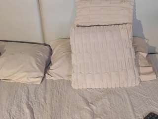 sienna-bellucci live webcam show