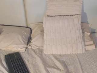 sienna-bellucci live webcam show