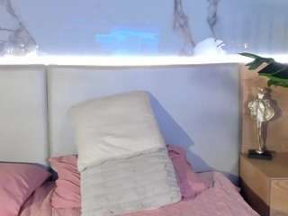 sienna-bellucci live webcam show