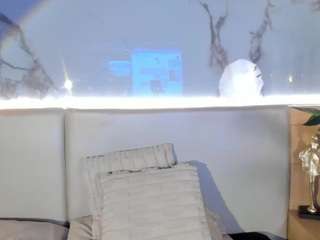sienna-bellucci live webcam show