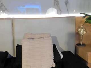 Sienna-Bellucci live webcam show